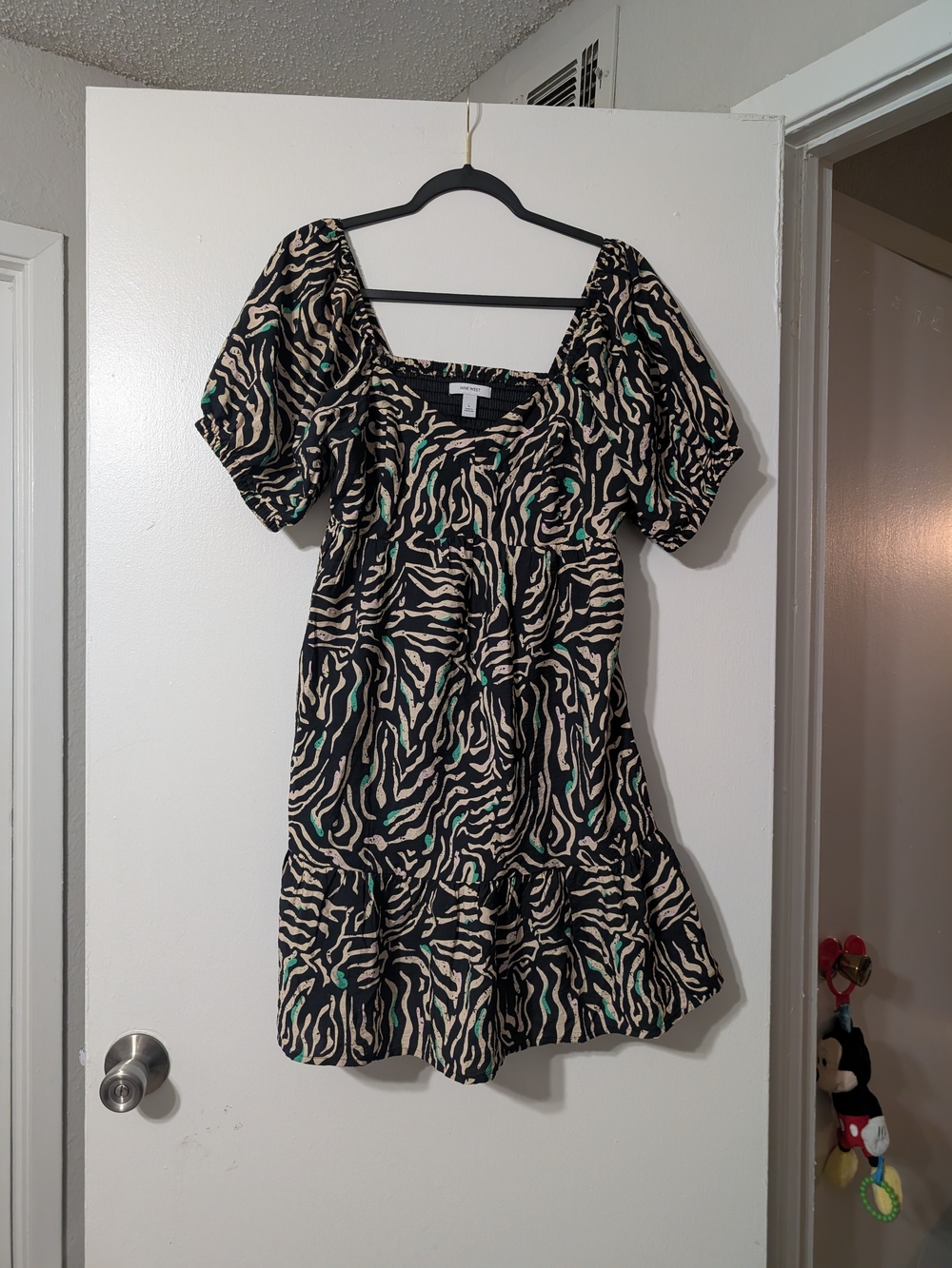 Large Nine West Black Zebra-Print Short Sleeve Dress with Teal Accents